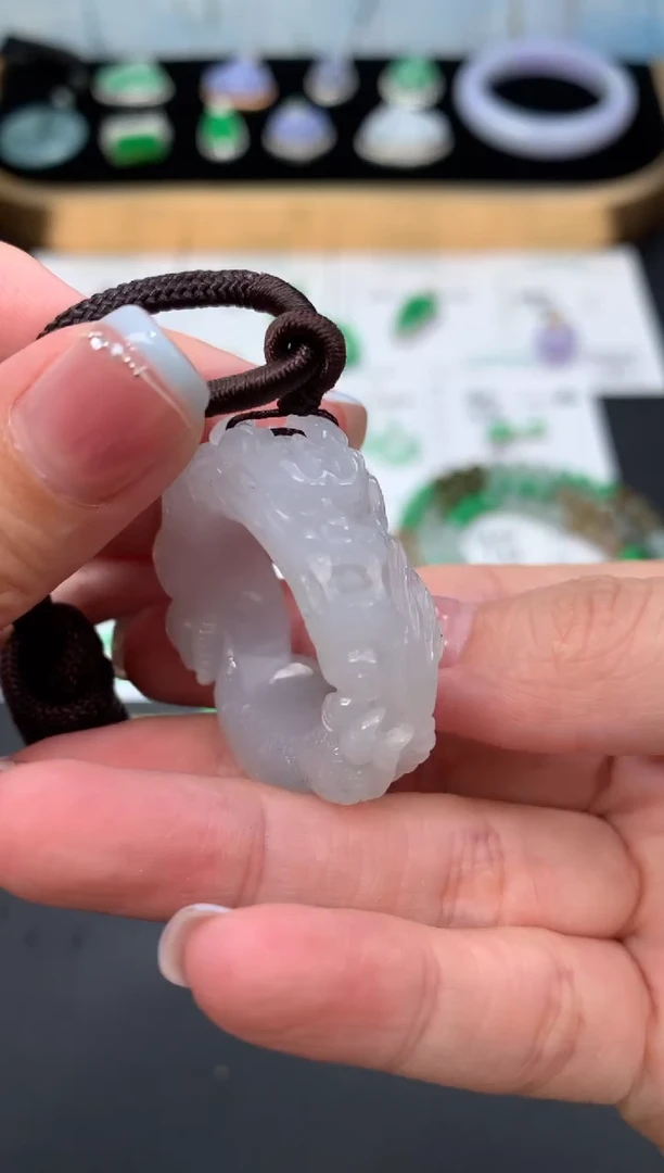 未镶嵌定制翡翠48小时鉴赏期 退货不扣服务费