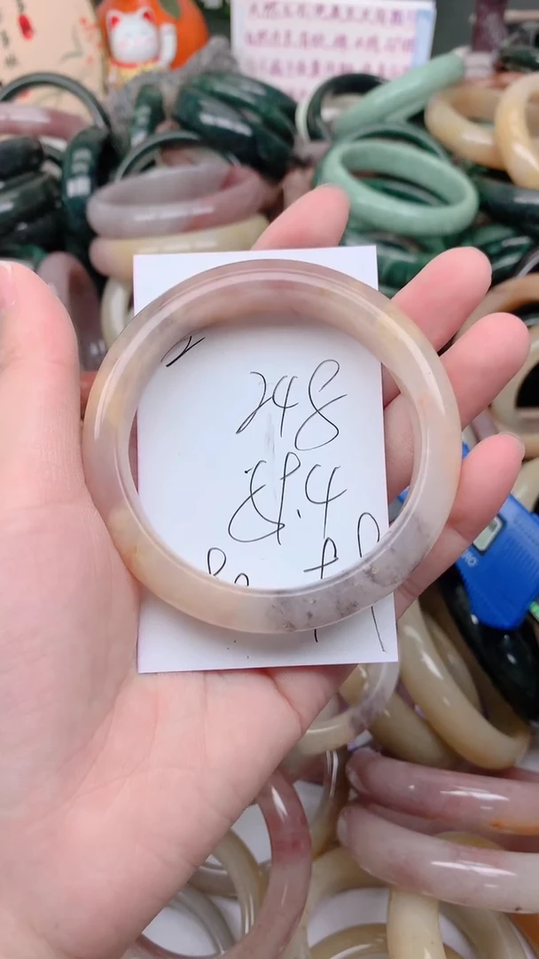 石英质玉手镯未镶嵌248