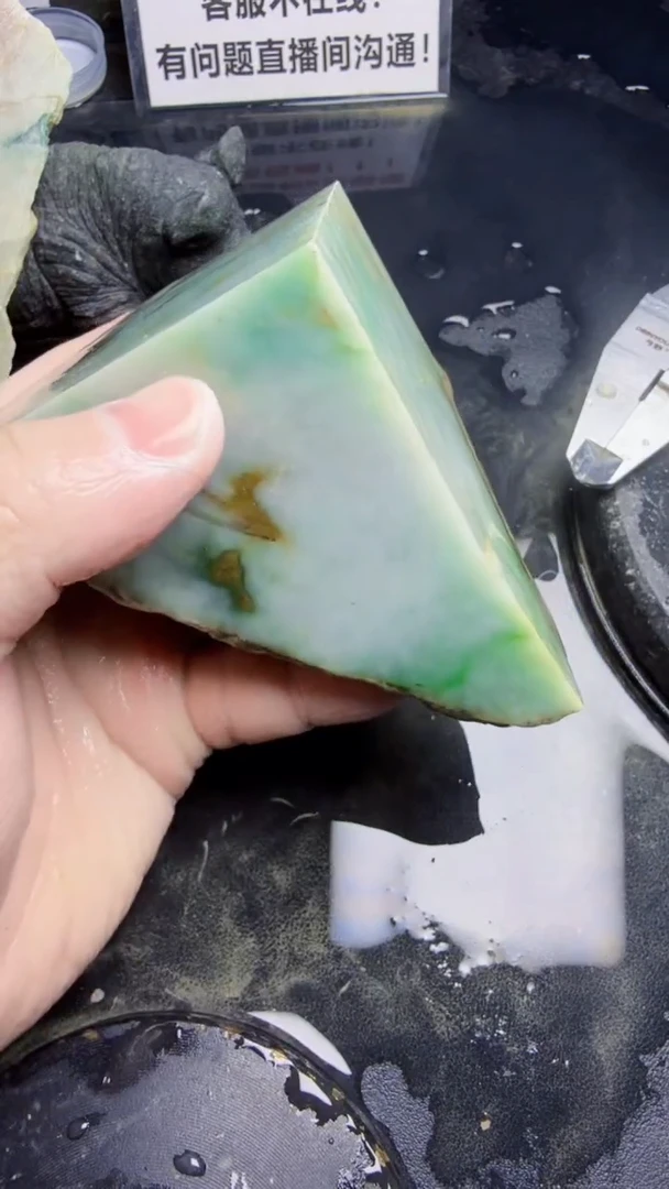 未镶嵌挂件翡翠塔****V天然翡翠375