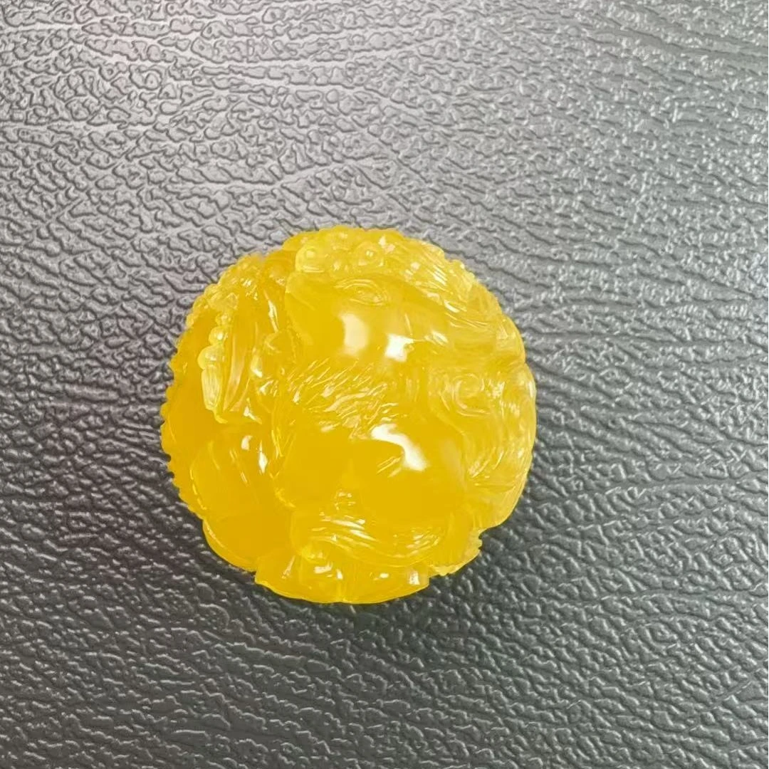 精品俄料鸡油黄雕刻件9