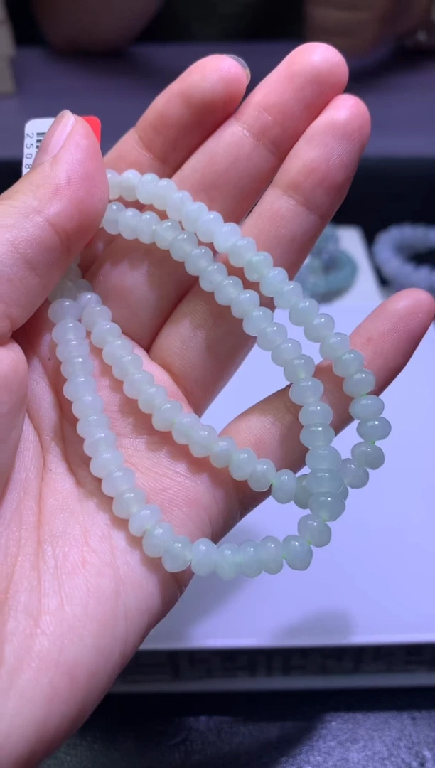 未镶嵌定制翡翠毛货