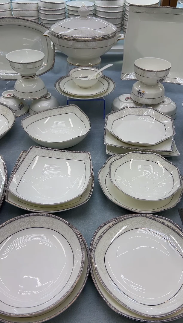 骨瓷玲珑8方6个