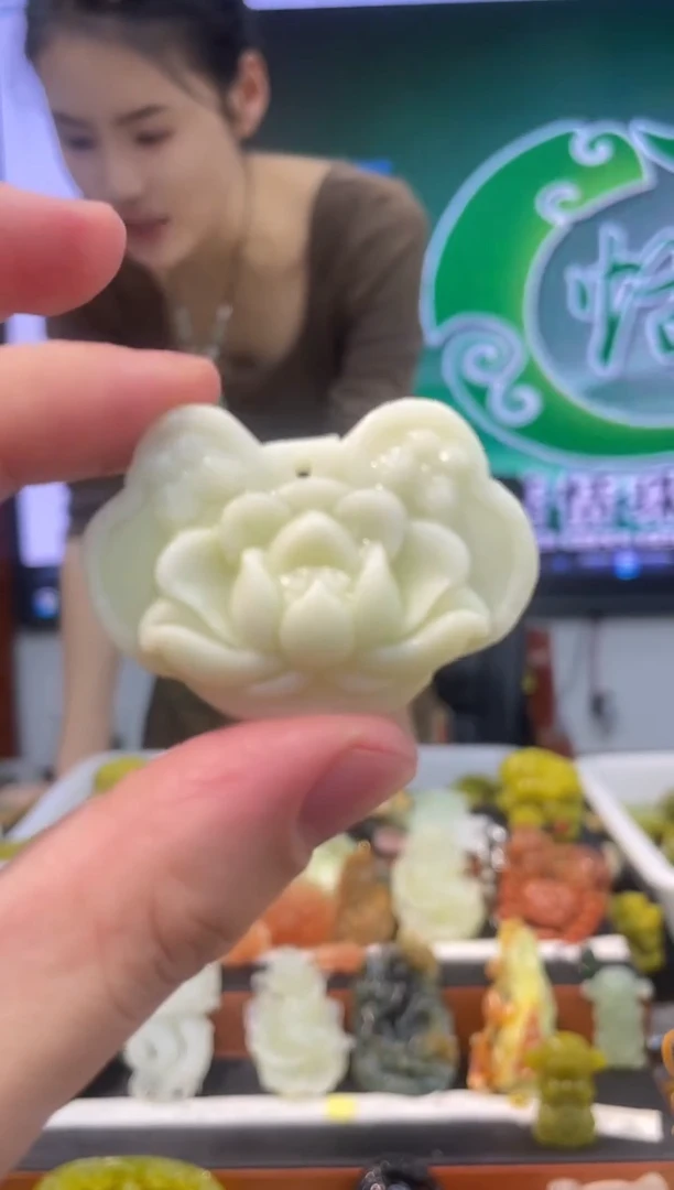 【闪购商品】岫玉吊坠未镶嵌多样性发货*拍一发一