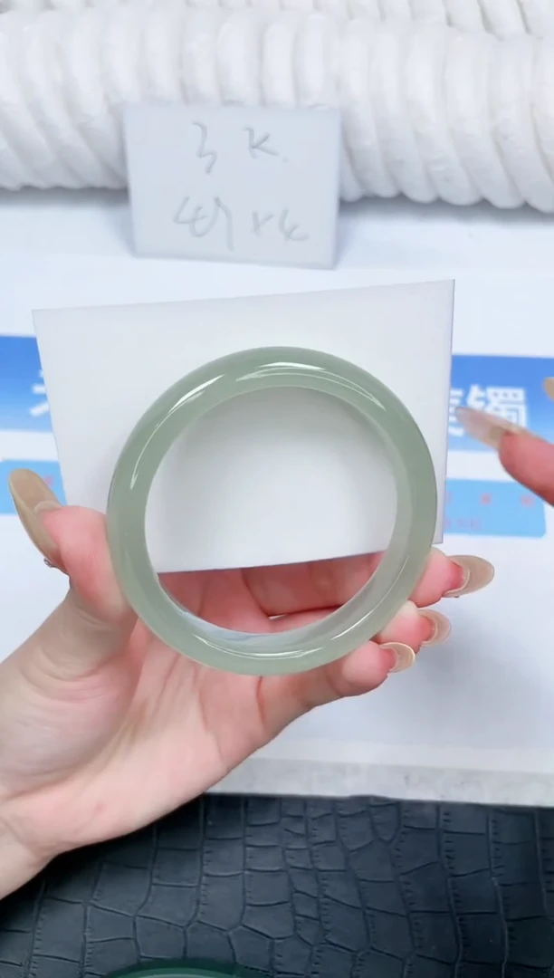 石英质玉手镯未镶嵌36-55.8