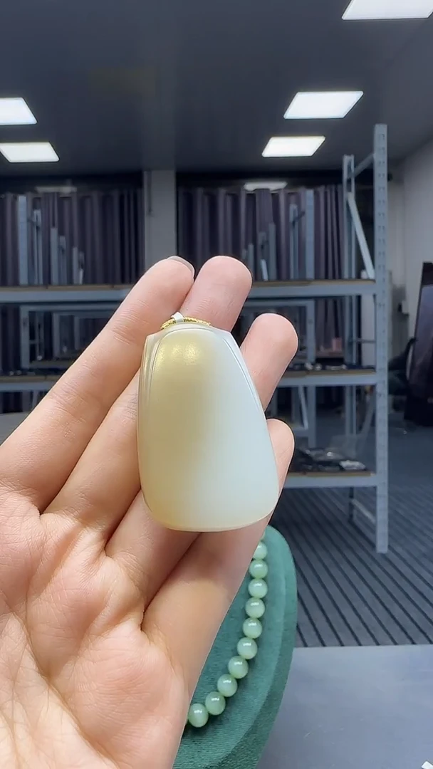 未镶嵌和田玉挂件1