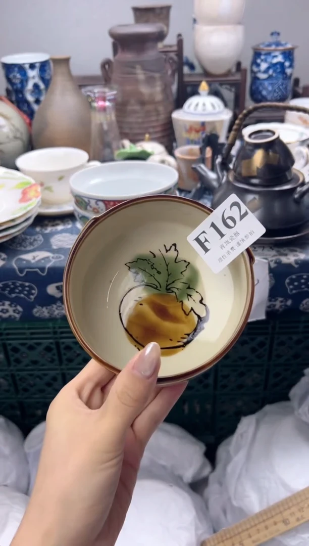 瓷片S****a    F162