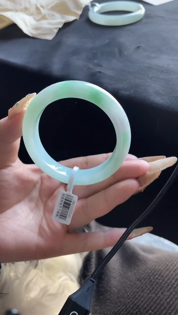 未镶嵌手镯翡翠三天鉴赏期