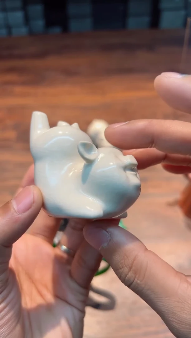 【闪购商品】霖松堂 草木灰釉 福猪茶宠（倒立）