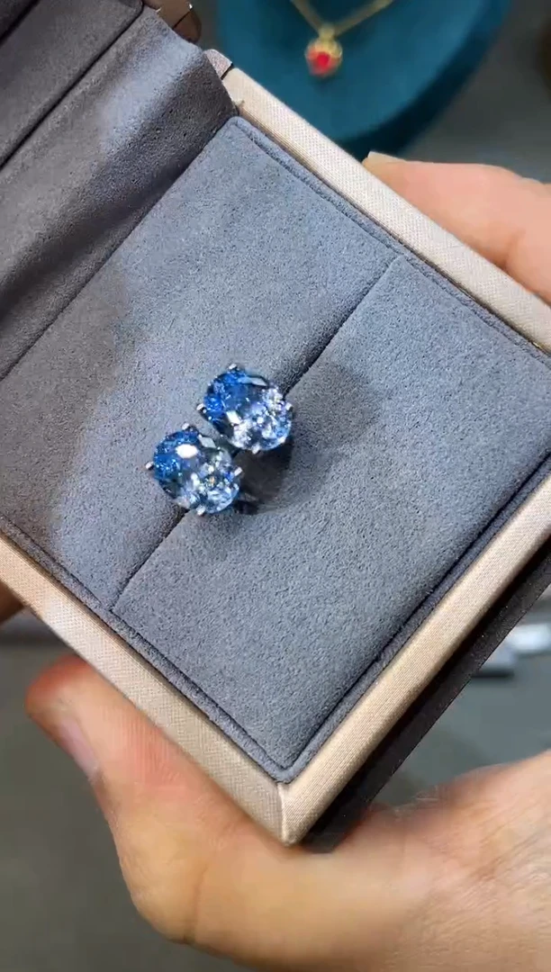 银S925镶嵌耳坠海蓝宝石......