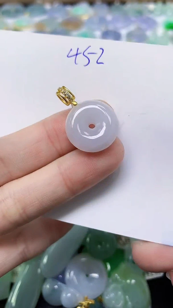 翡翠未镶嵌颈饰 天然缅甸翡翠A货
