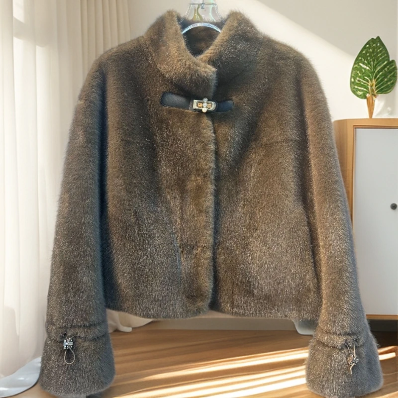 《冬日情书》2024年冬季风雪立领休闲设计师夹克短外套皮毛一体反季