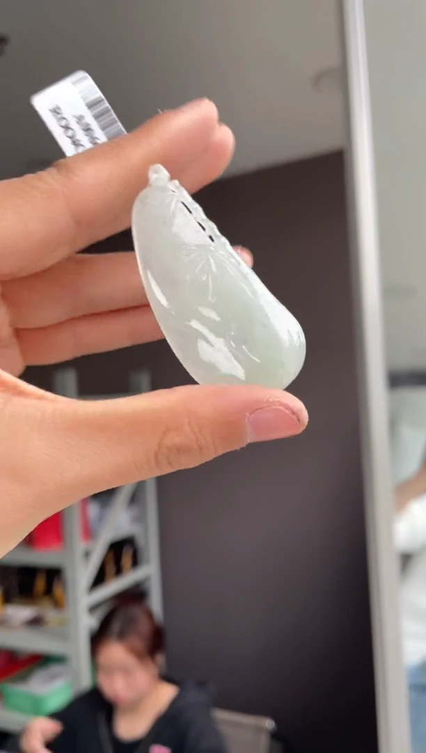 吊坠(不含链)未镶嵌翡翠天然缅甸A货翡翠