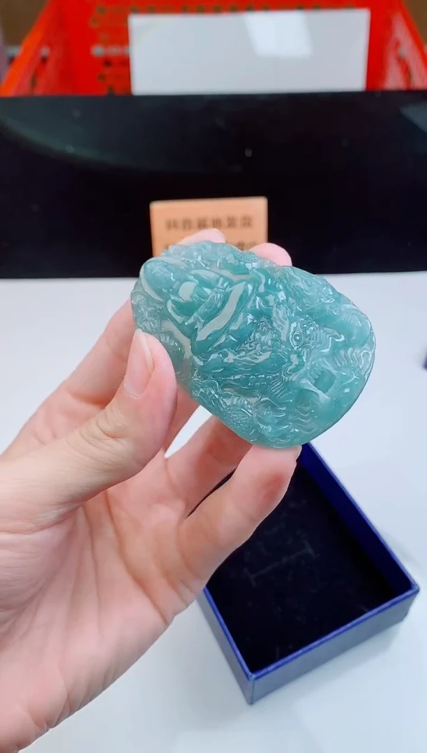 颈饰未镶嵌翡翠   ·