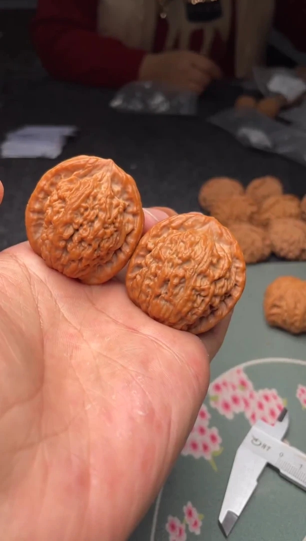 把件文玩核桃a247  莲花 38尺