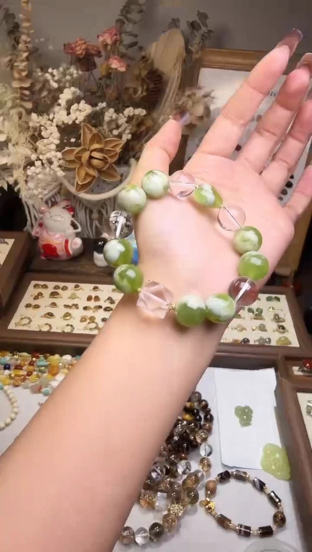 水晶摆件未镶嵌手链