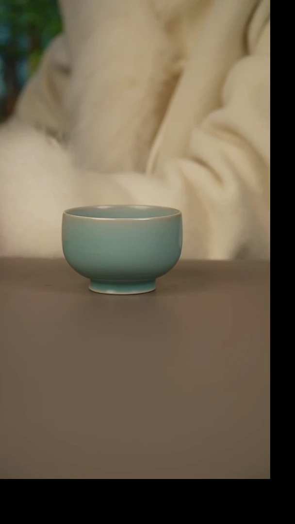 杯仿古卷足罗汉