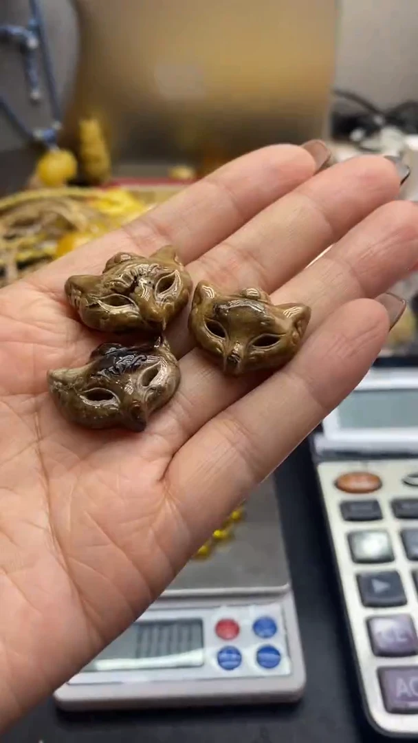 琥珀未镶嵌珠宝奇石319多样性发其一默认有瑕