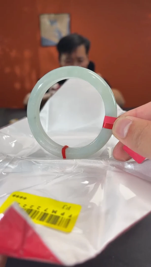 未镶嵌手镯翡翠7        圈口55