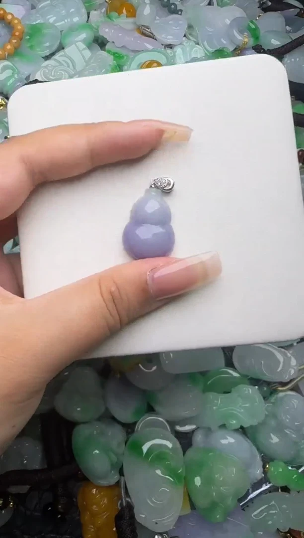 翡翠未镶嵌颈饰天然缅甸翡翠吊坠