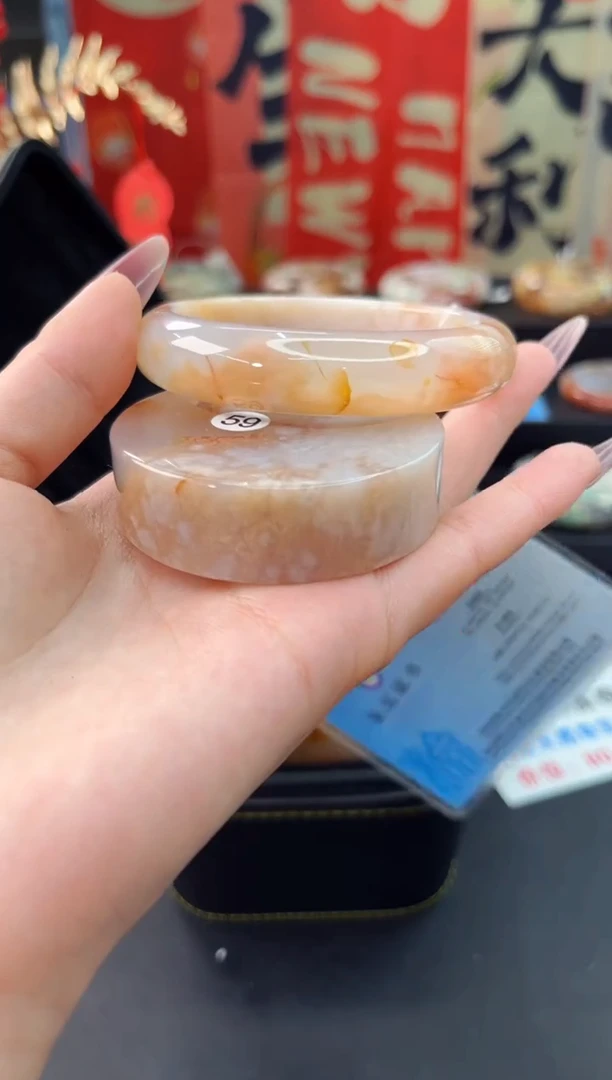 【闪购商品】石英质玉手镯未镶嵌赠送镯心（59圈口）