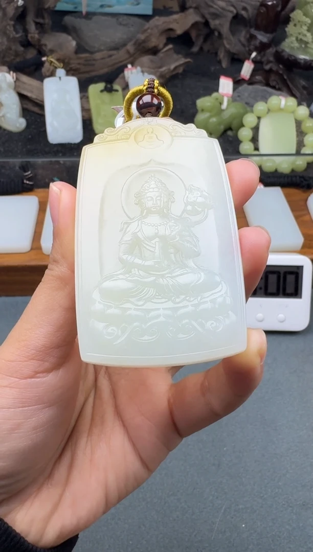 颈饰未镶嵌和田玉1