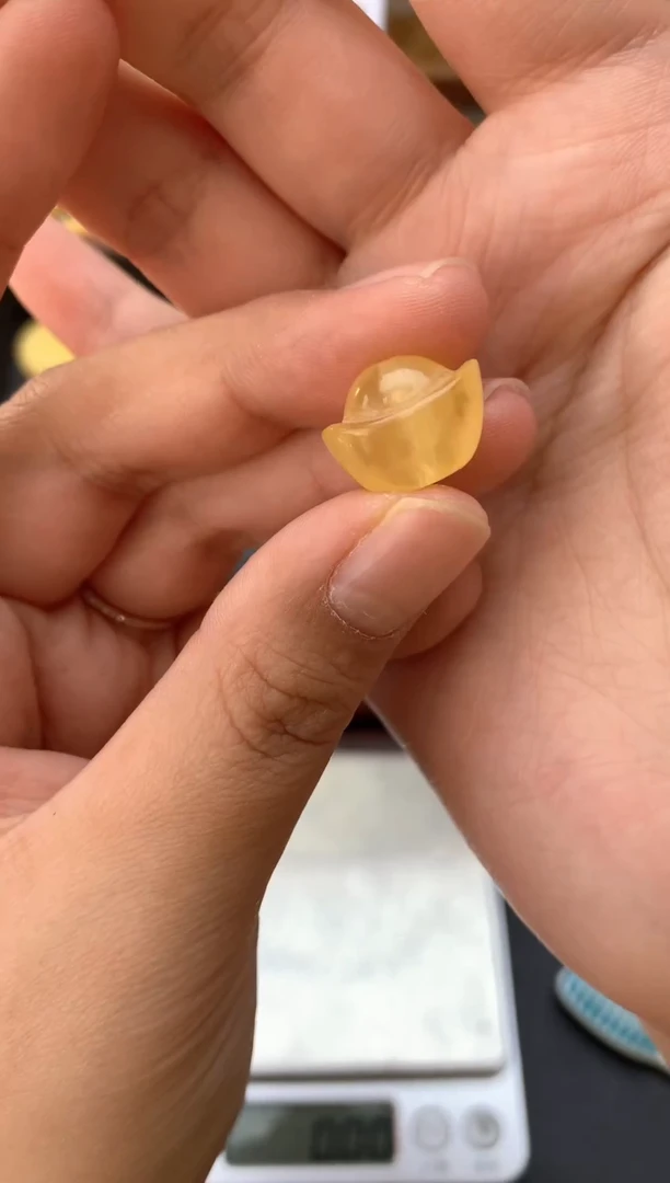 【闪购商品】琥珀珠宝奇石未镶嵌086琥珀蜜蜡花粉有纹小坑介意勿拍