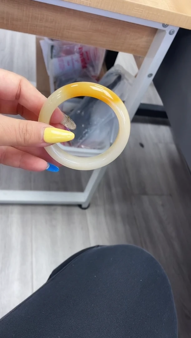 未镶嵌一口糖299密玉（石英质玉）豫*香豫碗香