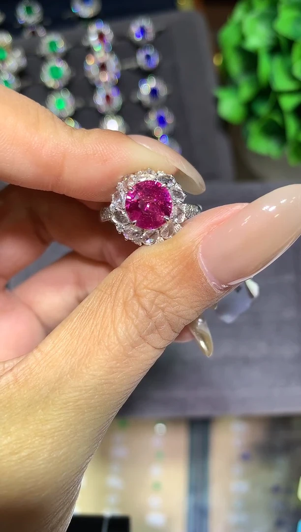 戒指蓝宝石18K金镶嵌3.12ct