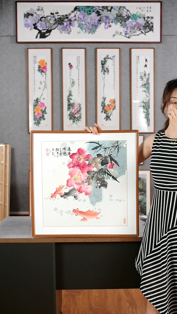 国画阿里丁《连年有余》含框62*62厘米