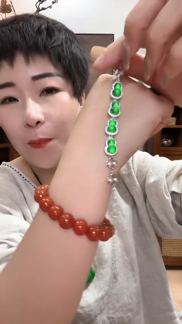 吊坠(赠链)合金翡翠153