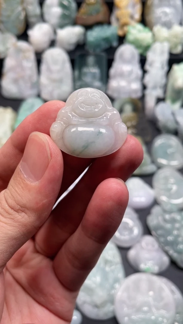 翡翠未镶嵌颈饰26  天然翡翠a货  佛