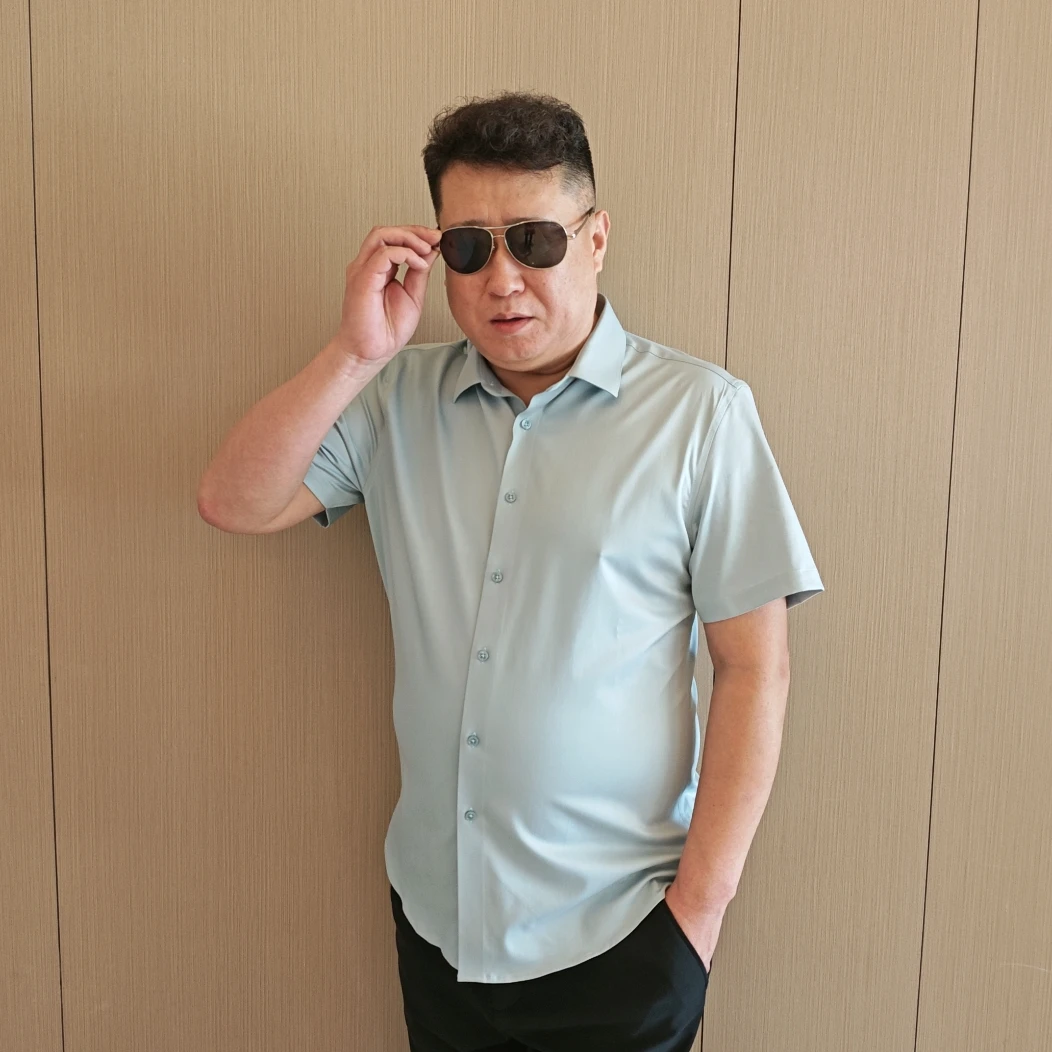 大码男士夏季薄款加肥加大纯色修身短袖商务休闲男衬衫胖子衬衣KP