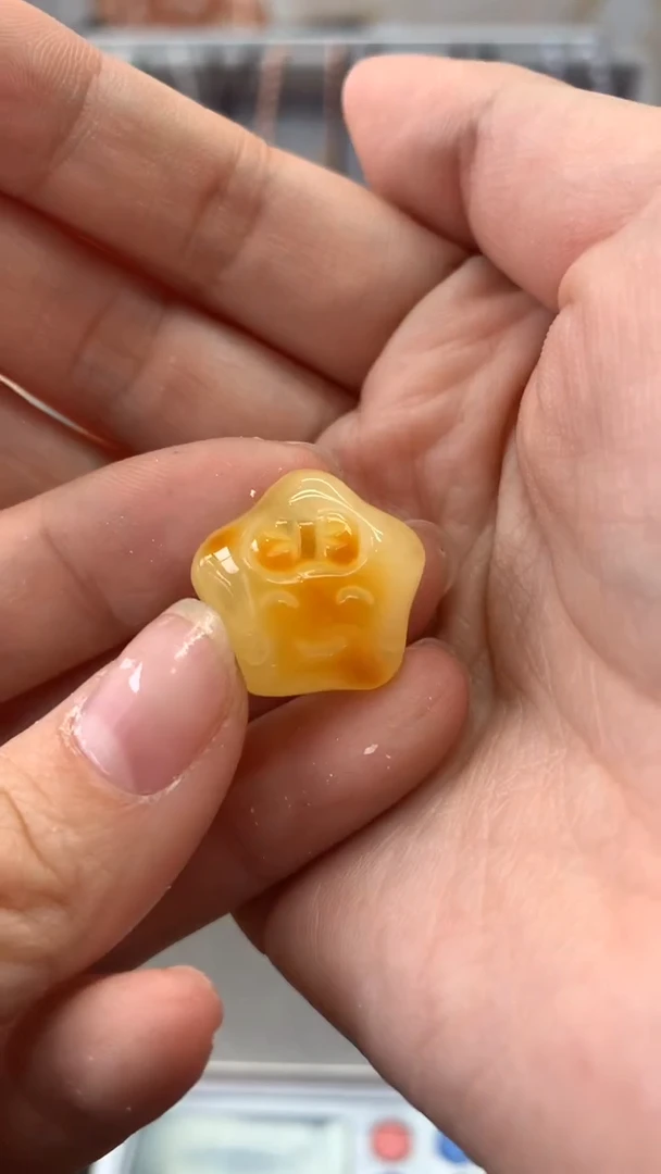 【闪购商品】琥珀珠宝奇石未镶嵌1391