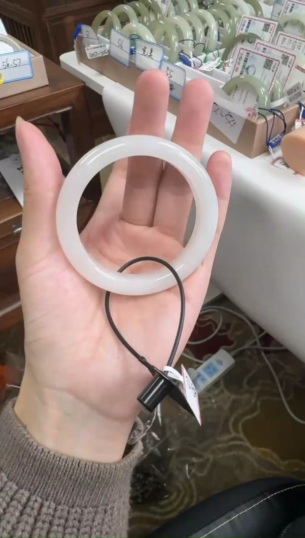 未镶嵌手镯和田玉57