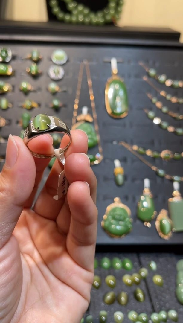 【闪购商品】和田玉碧玉猫眼戒指银S925镶嵌多样性发一