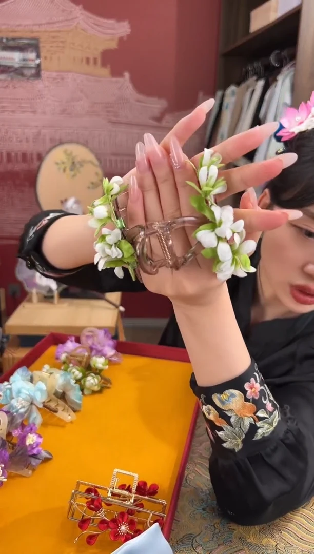 刺绣非遗绒花缠花手工（抓夹 ）