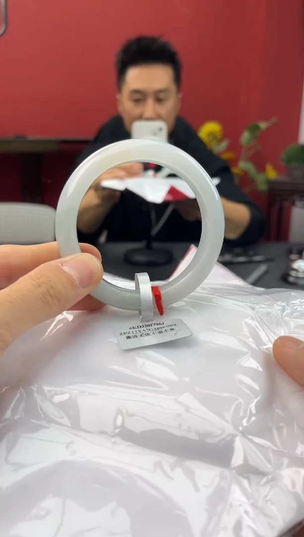 未镶嵌手镯翡翠8