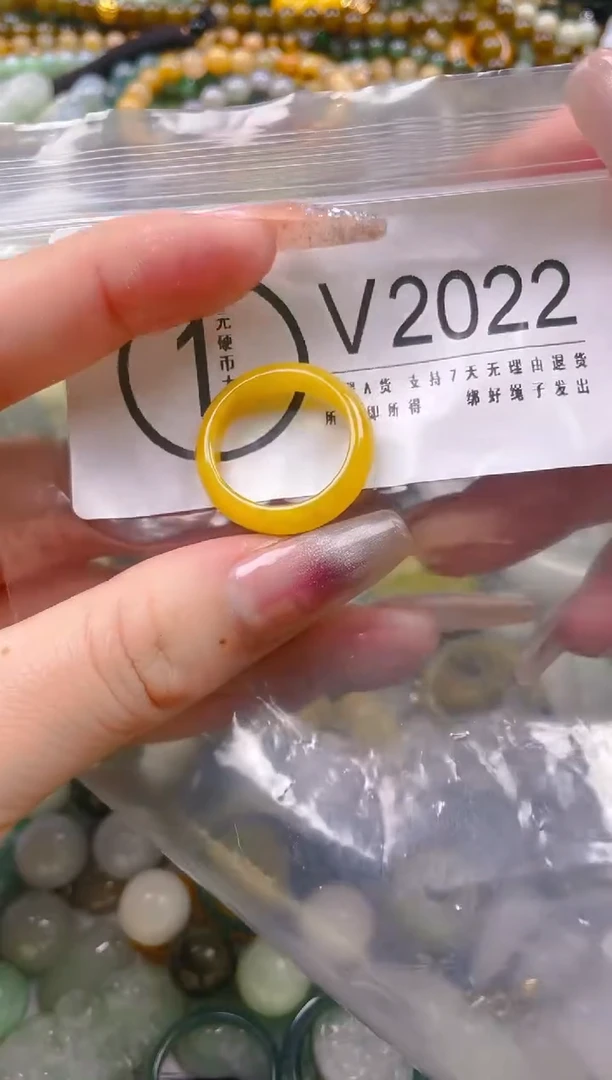 【闪购商品】翡翠颈饰未镶嵌18//V/翡翠A货一图一物