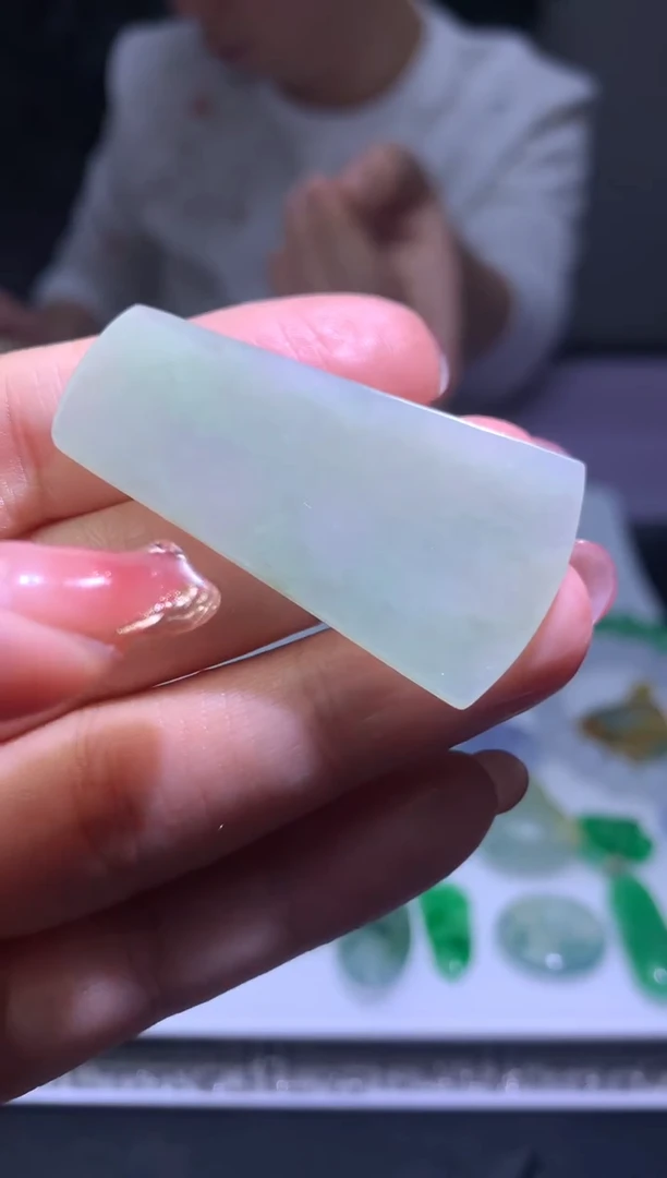 【闪购商品】定制翡翠未镶嵌毛货