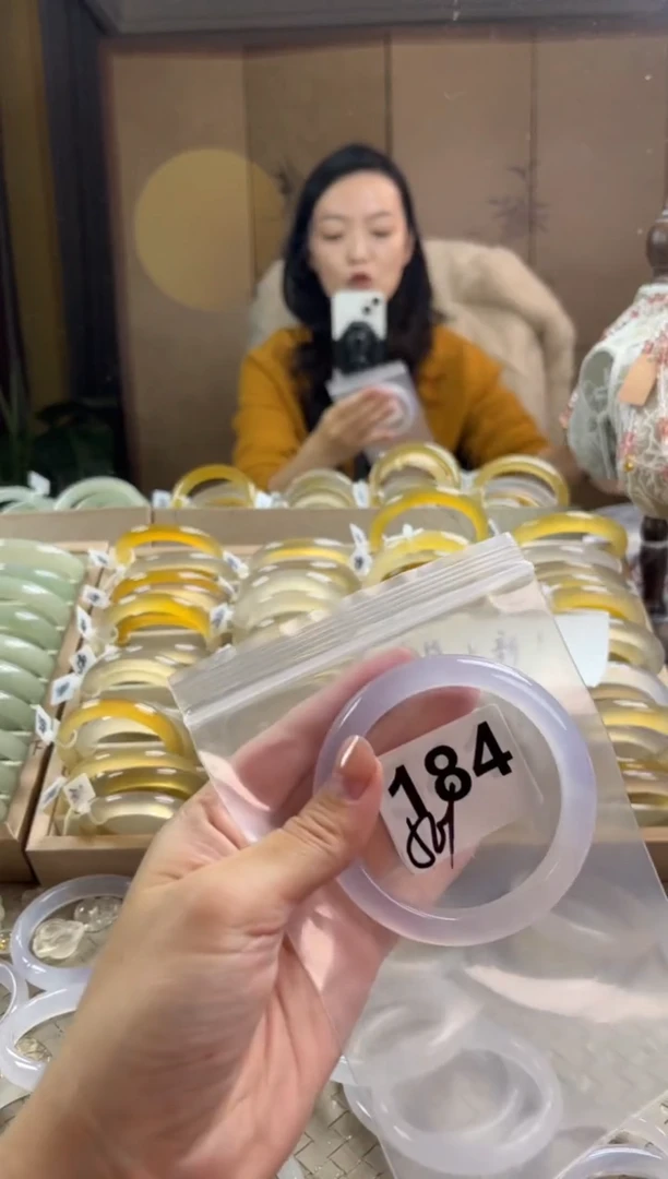 手镯玛瑙/玉髓未镶嵌184