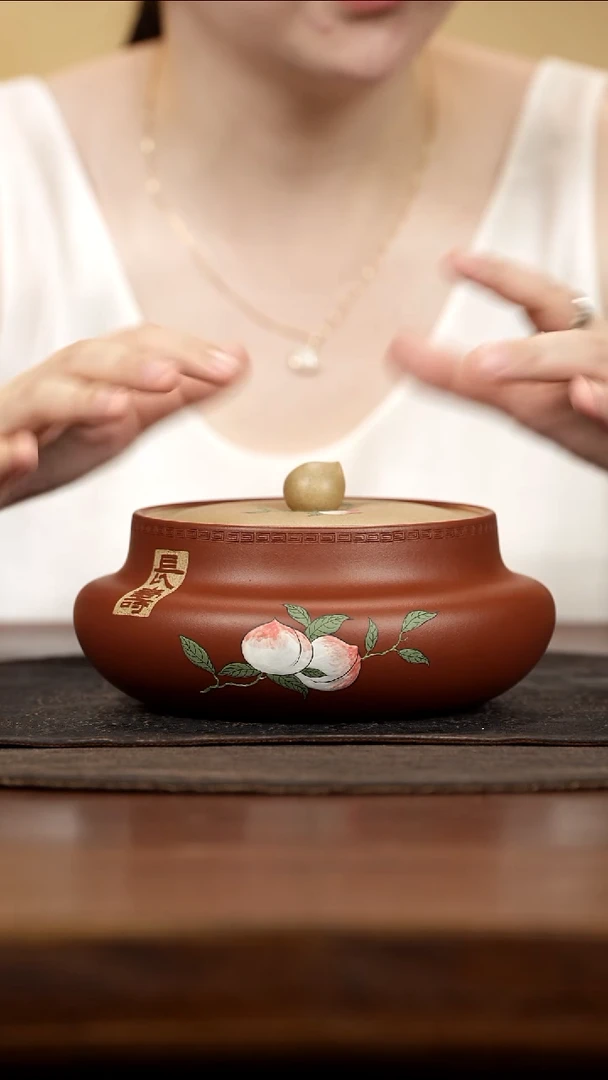 紫砂茶叶罐寿桃钮朱泥泥绘寿桃茶叶罐