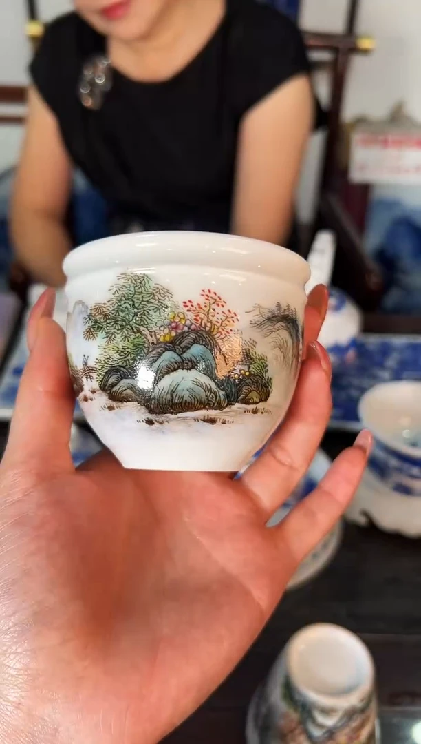 吴小琴