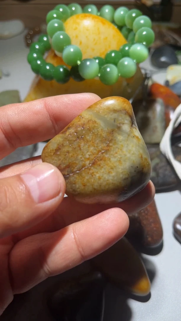 未镶嵌和田玉（子料）挂件真皮真籽