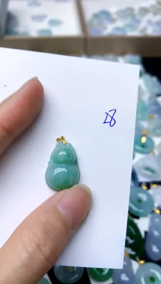 【闪购商品】翡翠颈饰18K金镶嵌28天然A货翡翠