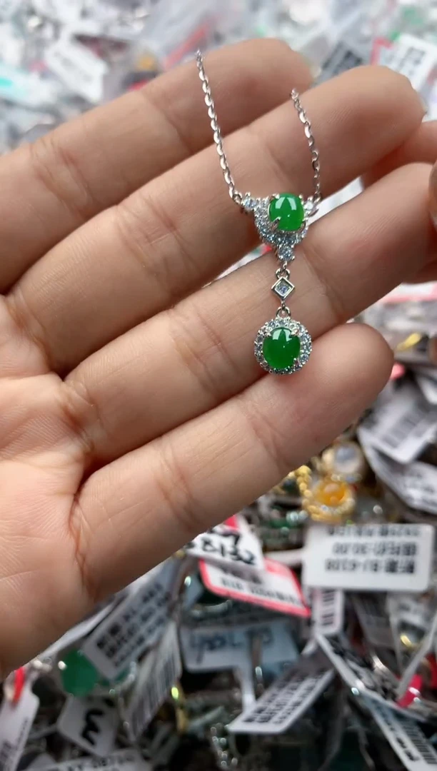 银S925镶嵌戒指翡翠888    9