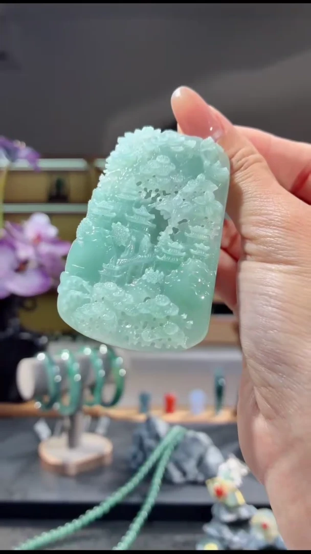 吊坠(不含链)未镶嵌翡翠山水牌（多样性发其一）