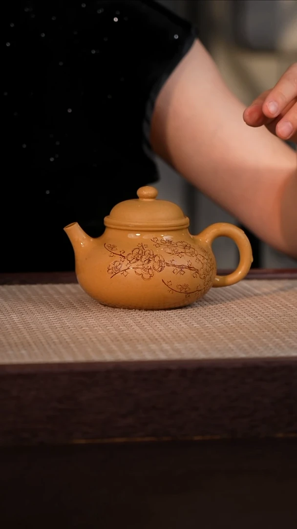 茶壶紫砂黄金段