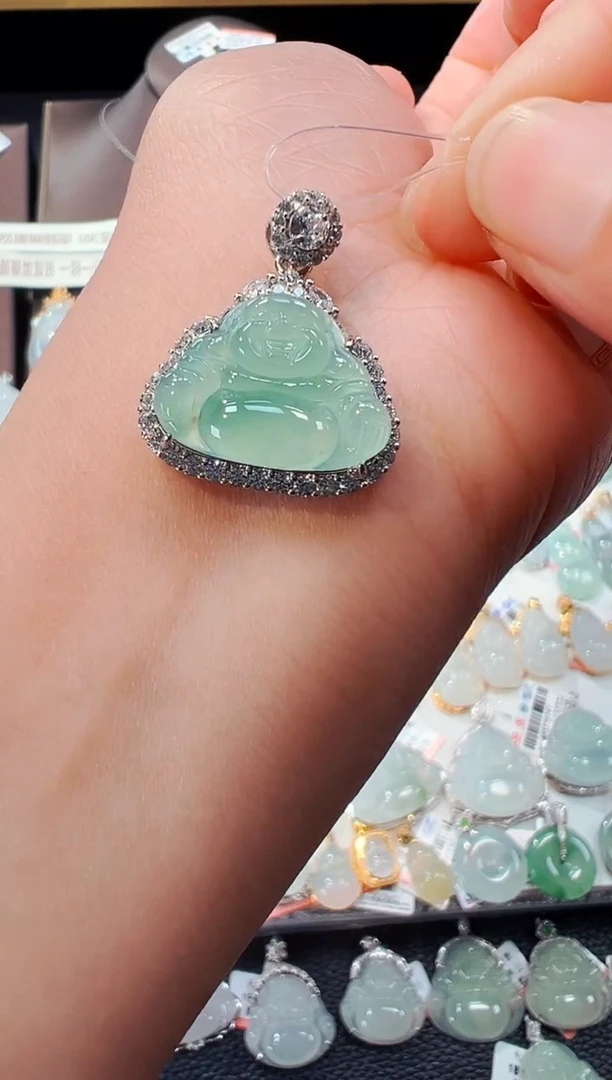 【闪购商品】翡翠吊坠(不含链)银S925镶嵌佛公吊坠