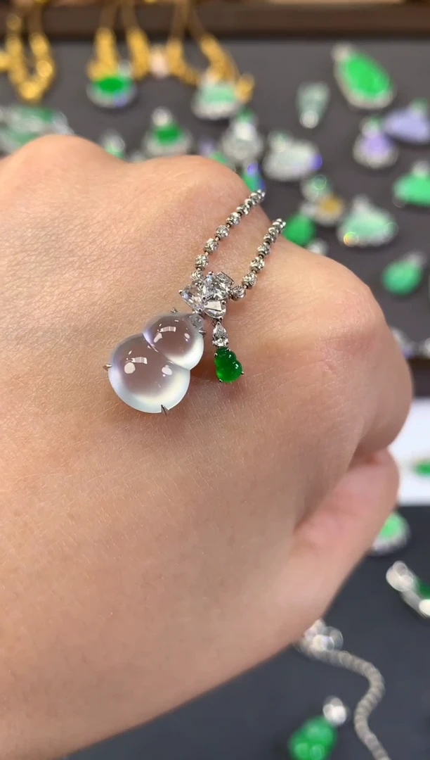 吊坠(不含链)18K金镶嵌翡翠A256|25800