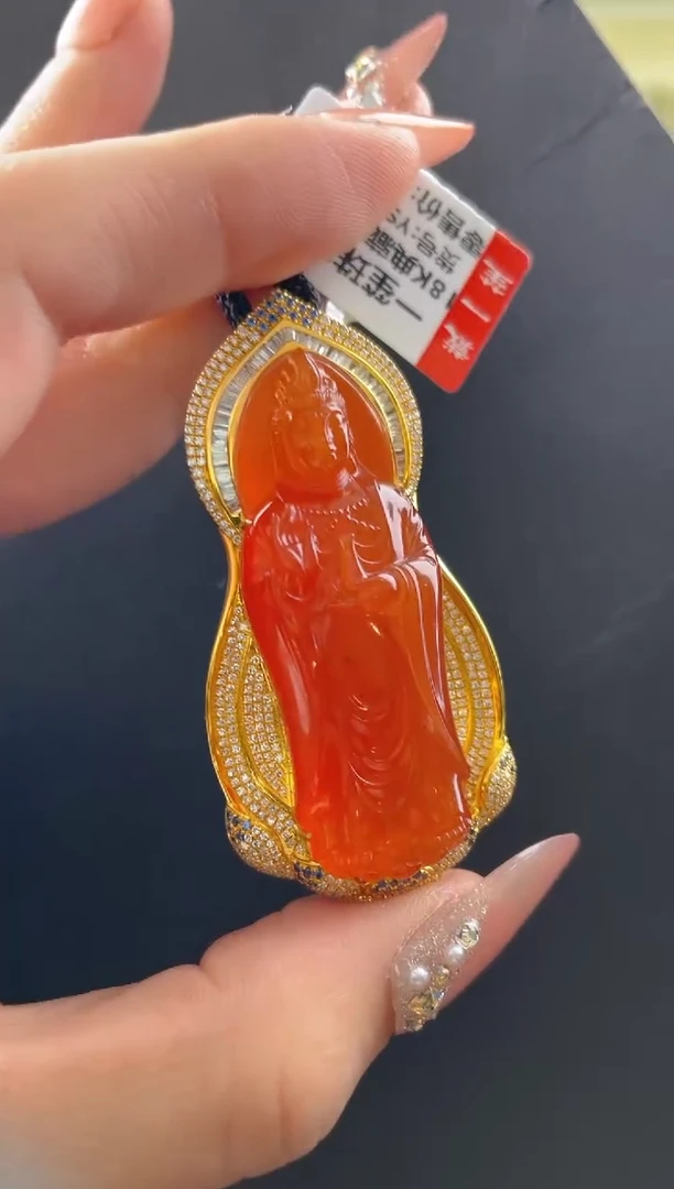 南红玛瑙吊坠（赠链）18K金镶嵌传世级南红观音吊坠